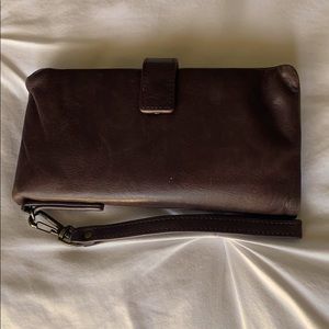 Will Leather Good wristlet